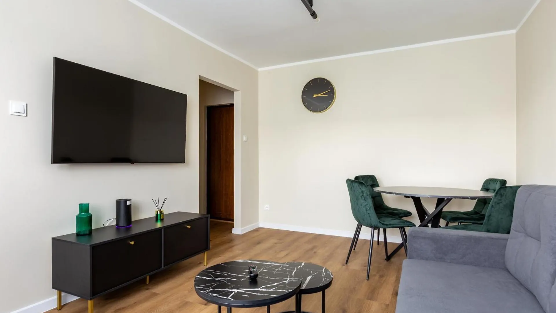 Baltic Seaside Charm Apartment Gdansk